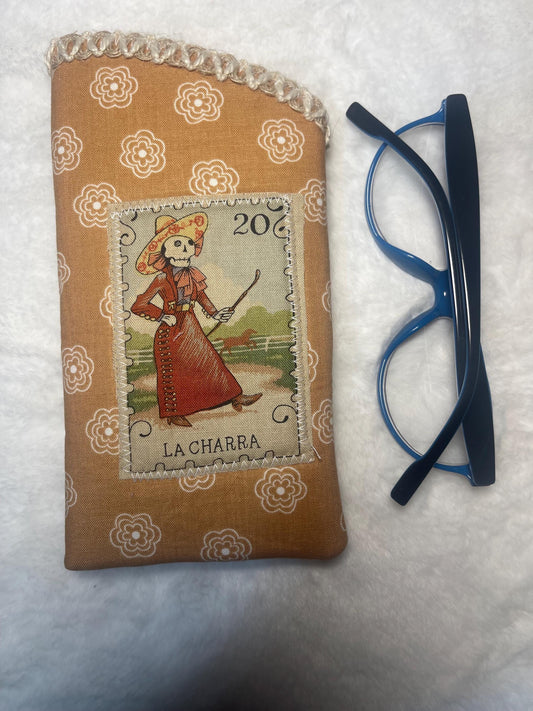 Charra brown Padded Sunglass case